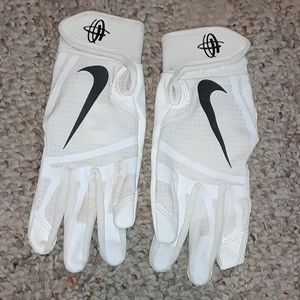 White nike baseball or softball batting gloves